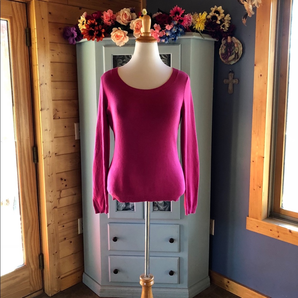 ANN TAYLOR ‘LOFT’ Sweater Super SOFT. NEW ON SALE!